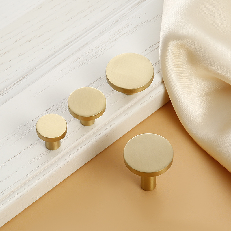 Wholesale new Chinese-style door and window dual-purpose brass hooks, multi-functional nail-free home decoration brass single hooks and coat hooks from the manufacturer Application Scenario