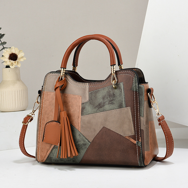 Middle-aged women's fashionable handbags 2024 new trendy patchwork women's bags and mom's bags factory wholesale full figure