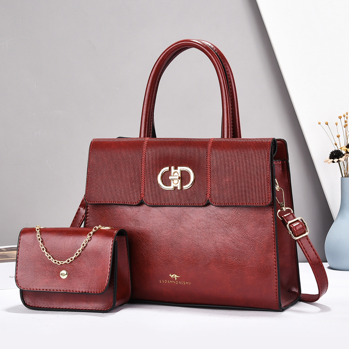 Retro niche foreign trade mother and child handbag, fashionable and versatile new single-shoulder bag, high-end texture, trendy crossbody women's bag Application Scenario
