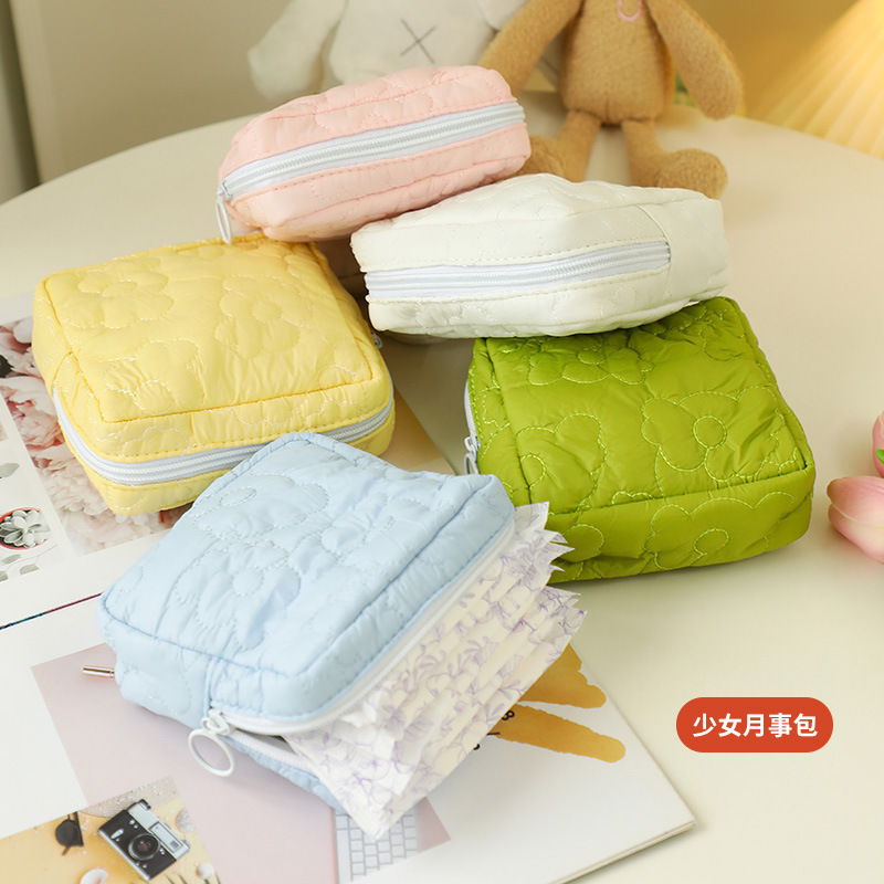 Cloud Simple Sanitary pad Storage bag, cute and portable storage bag, simple ins raw cotton storage bag, large capacity full figure