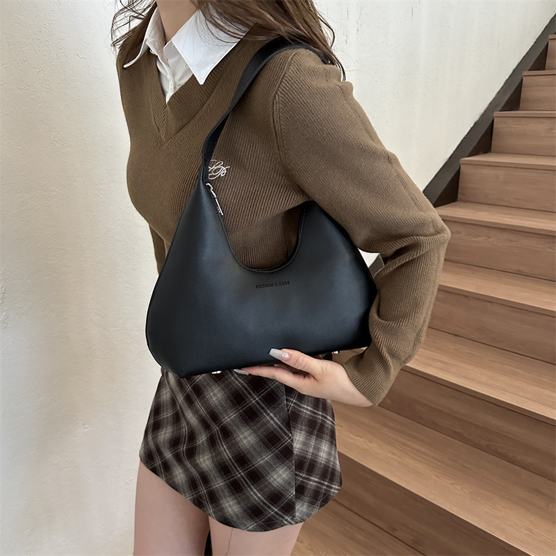 2023 Autumn retro and simple underarm bag, crescent bag, elegant and fashionable shoulder bag, handbag, casual women's bag, baguette bag Specification drawing