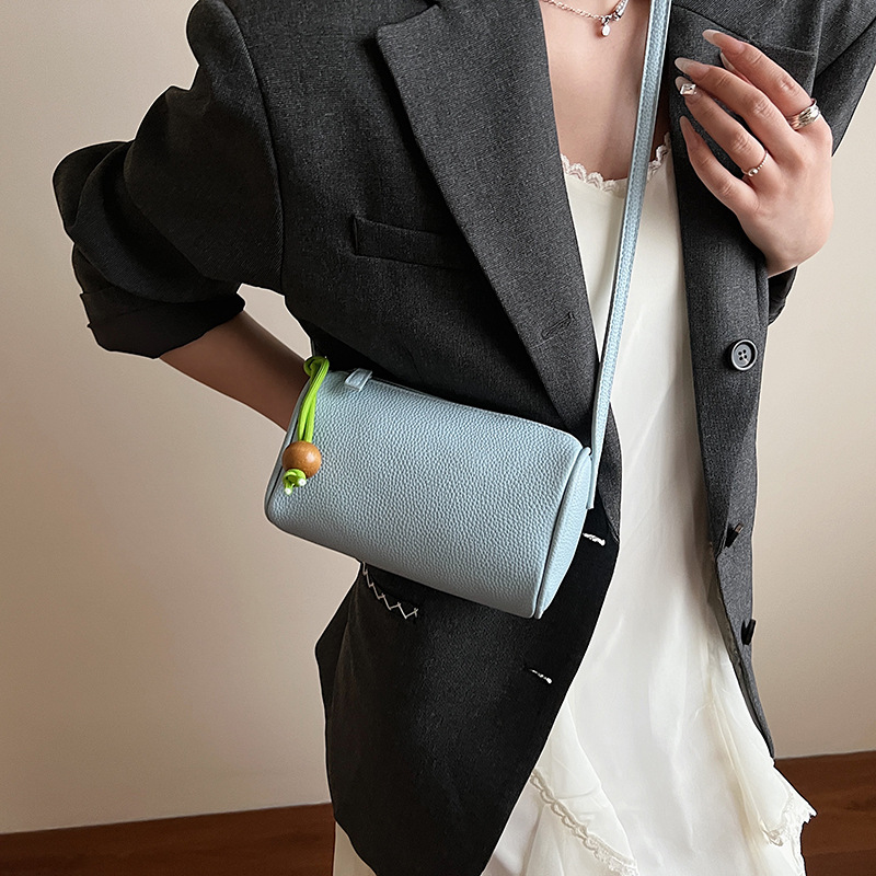 Fashionable and casual hand-held pillow bag for women, 2025 new style simple and versatile single-shoulder bag, high-end quality commuter crossbody bag Specification drawing
