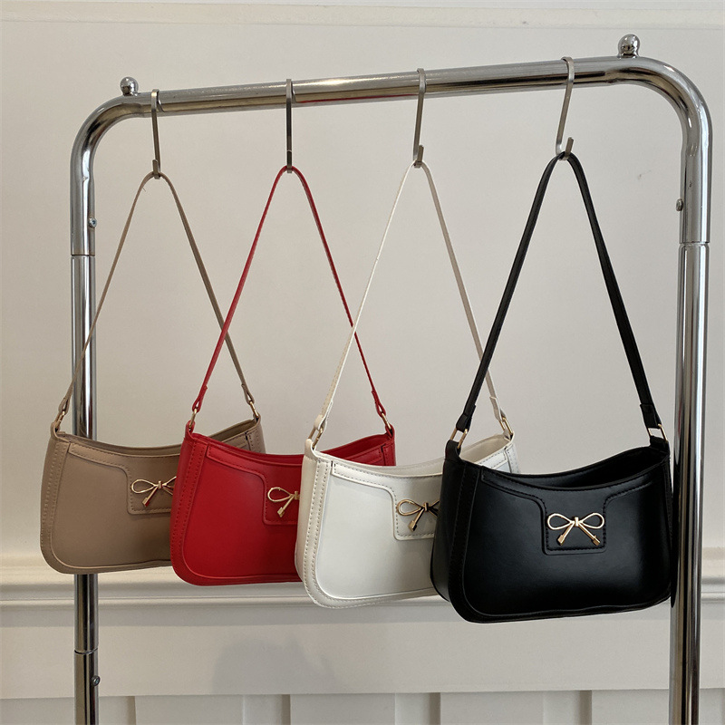 Spring fashion bow small bags for ladies 2025 New stylish underarm crescent bag, versatile and high-quality crossbody bag Application Scenario