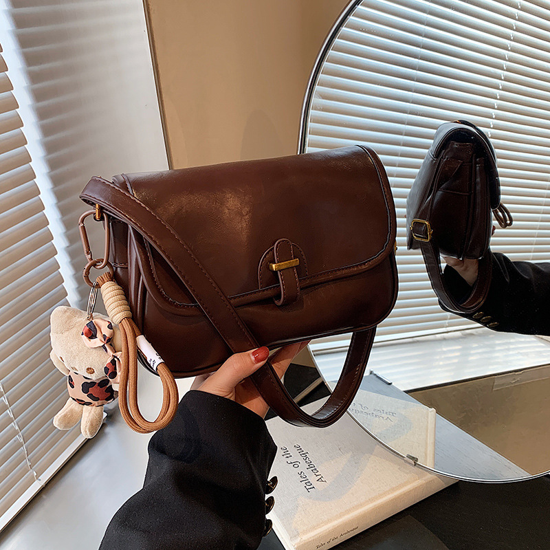 New minimalist commuting crossbody bag with a niche design, fashionable women's bag, high-end texture, ins single-shoulder bag, retro bag Specification drawing