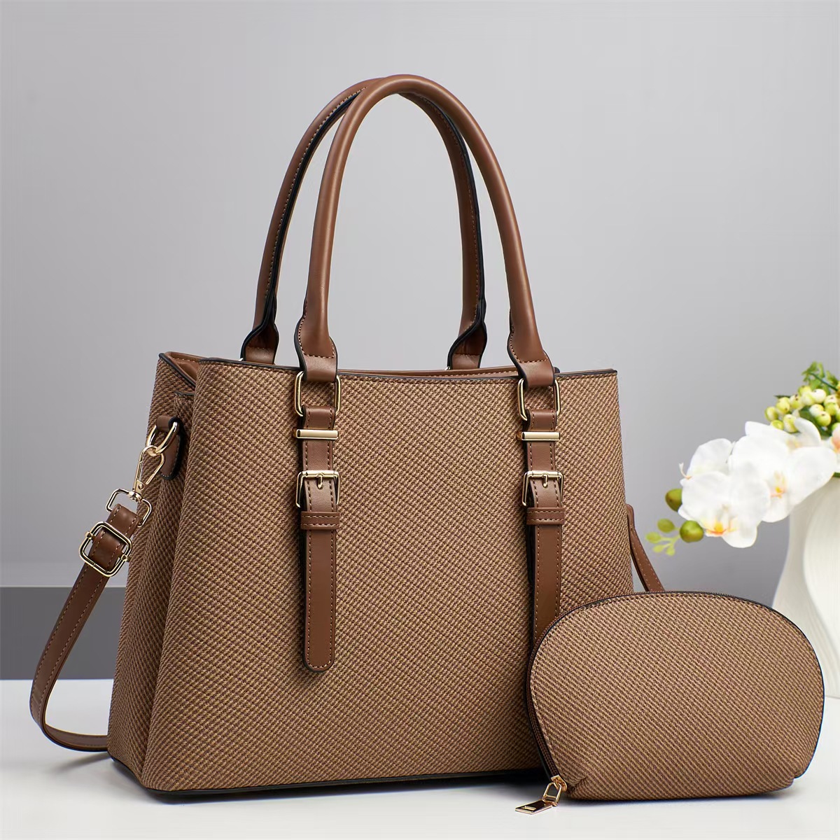 Cross-border versatile and fashionable new single-shoulder crossbody bag for women 2025, mom bag, handbag, elegant manufacturer, women's bag details Picture
