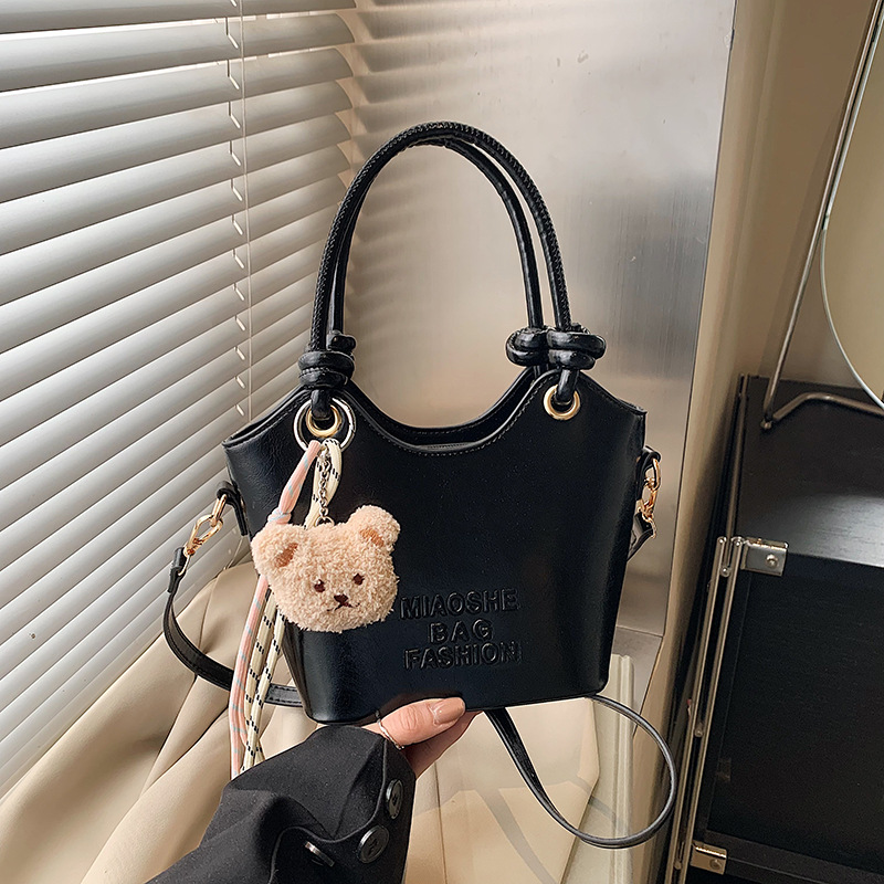 Trendy retro handbag for women, 2025 new crossbody bag, bucket bag, high-end texture, simple and elegant small bag Specification drawing
