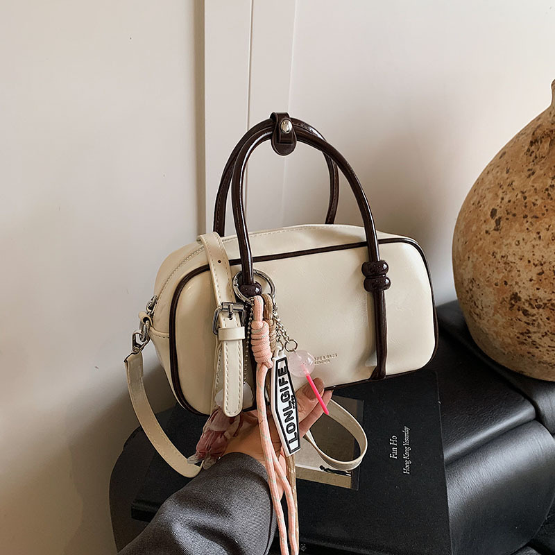 A high-end and fashionable bowling bag for ladies, 2025 new style ins simple and elegant, versatile and trendy single-shoulder bag Specification drawing