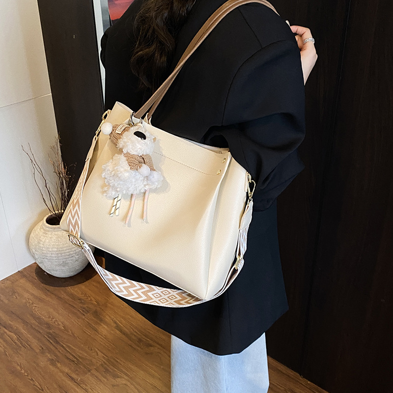 Large-capacity summer commuting single-shoulder bag for women, 2025 new style college student class bag, versatile crossbody tote bag Specification drawing