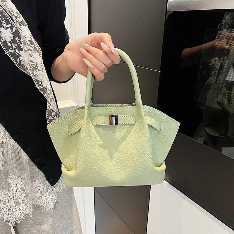 Fashionable and high-end hand-held vegetable basket bag for women 2025, new pleated versatile single-shoulder bag, stylish and light luxury crossbody bag full figure