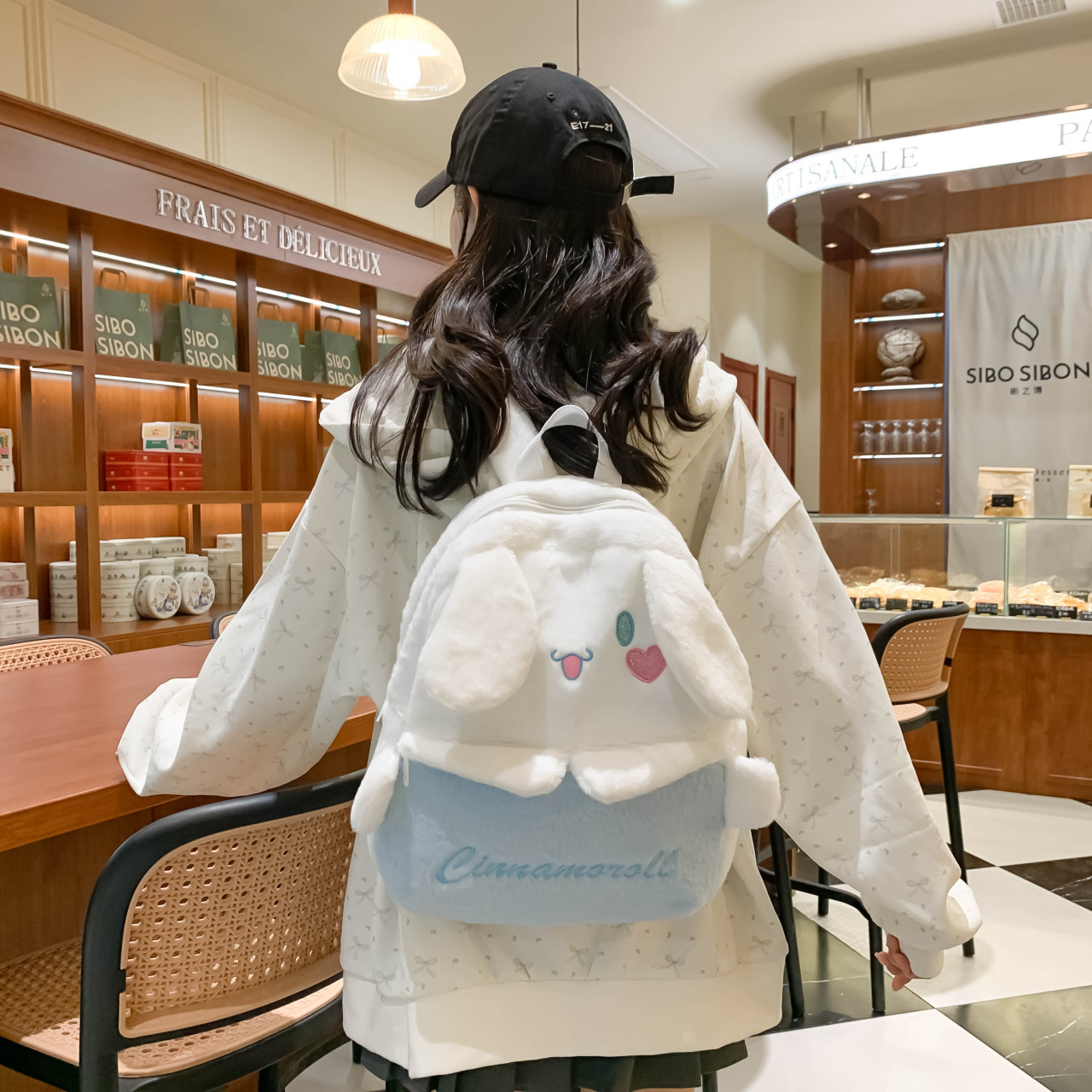 The new Capibara backpack is a cute girl, a large-capacity schoolbag for students, a daily storage bag, and a versatile and trendy bag Specification drawing
