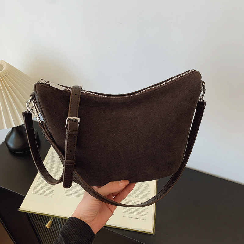Frosted retro small bag for women, 2024 new style single-shoulder underarm bag, high-end and stylish, casual and versatile, crossbody bucket bag Specification drawing