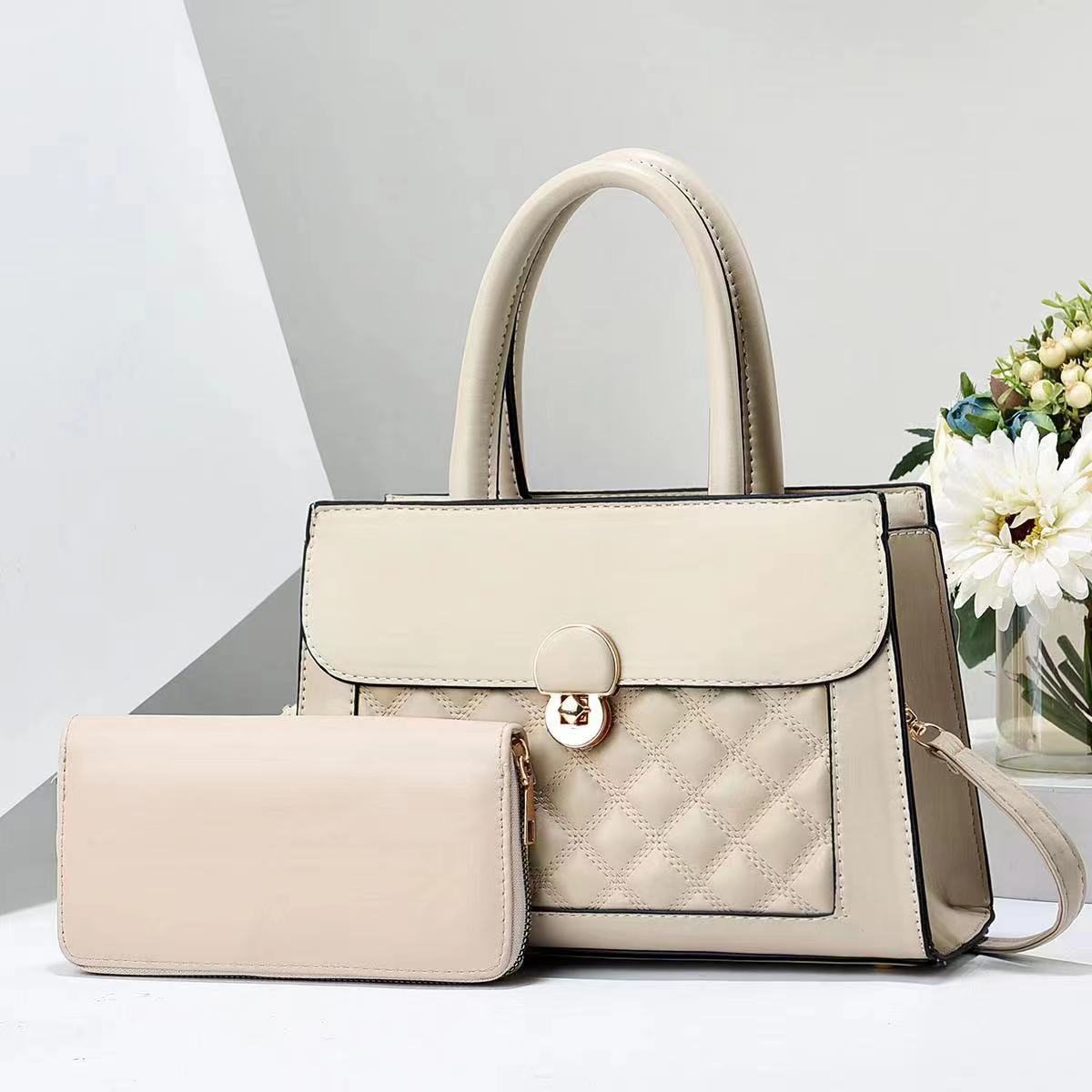 Korean diamond-shaped fashion handbag 2023 new style simple and light luxury mother and child single-shoulder bag, trendy and versatile quality crossbody bag Application Scenario