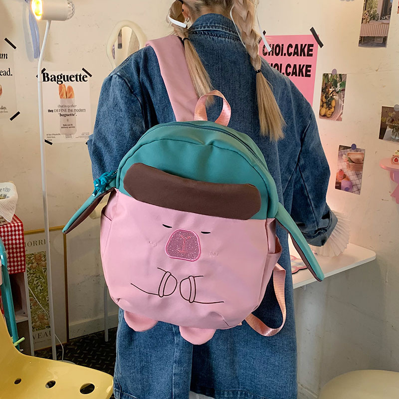 Cartoon creative hat capybara backpack, cute Capybara large-capacity class backpack, campus storage schoolbag Application Scenario
