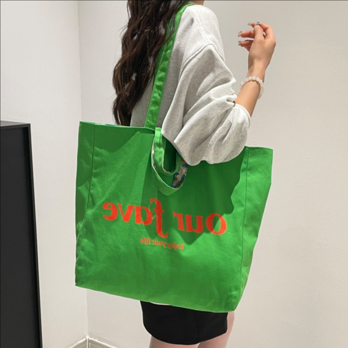 Korean version large-capacity tote bag for women 2025 New style, trendy and simple single-shoulder bag, student casual commuting bag full figure
