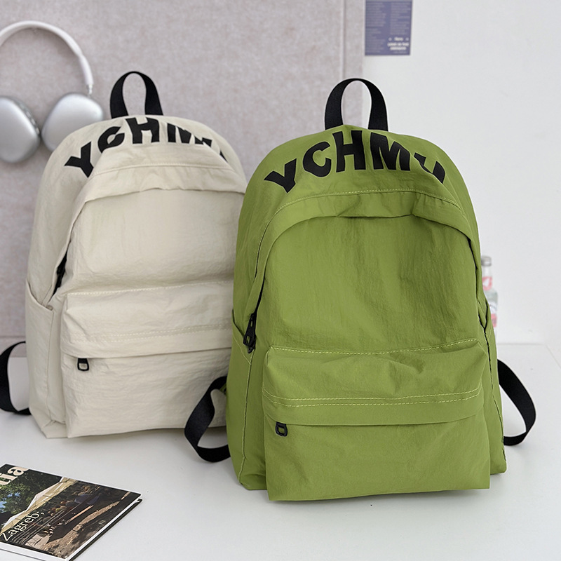 High-appearance-level, niche Japanese-style casual and versatile schoolbags for female students, junior high school girls, backpacks for travel, and a trend of lightweight backpacks full figure