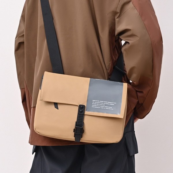Single-shoulder bag, crossbody bag, 2025 new Instagram super popular Japanese phone bag, hip-hop street style cool casual sports bag full figure
