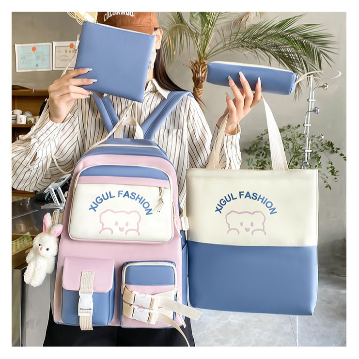 The schoolbag is of high appearance level in the forest style. It is a cute printed student bag. The backpack is simple and versatile. It is a hand-held tutorial bag Specification drawing