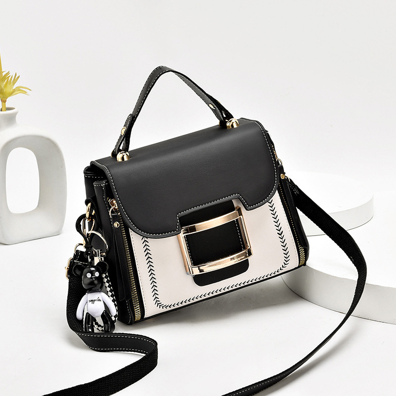 Factory wholesale and distribution of 2022 new color-matched PU women's handbags, handbags, single-shoulder bags, trendy, simple and versatile small square bags details Picture