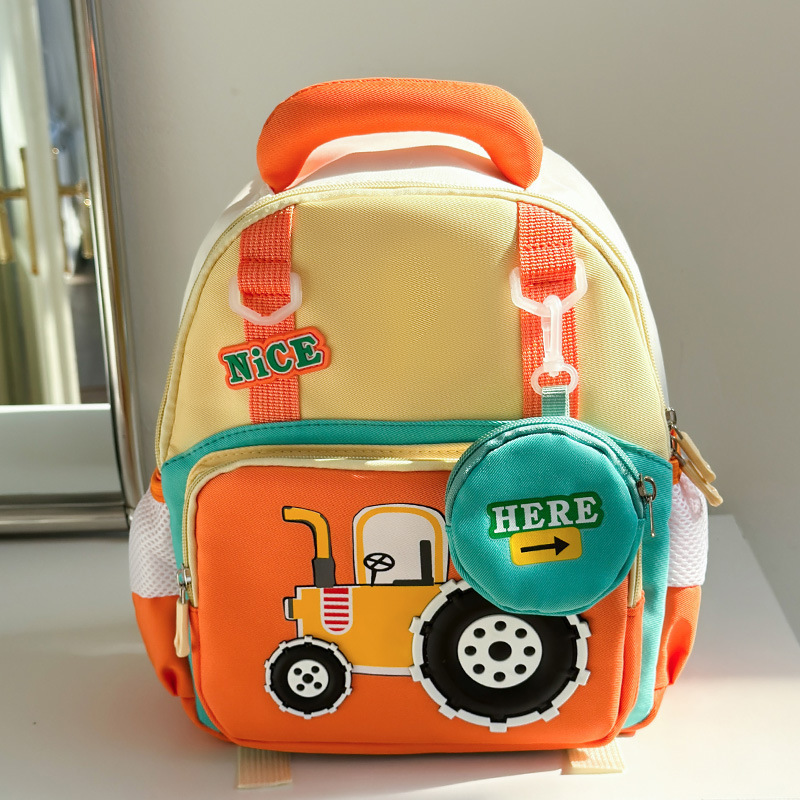 Kindergarten schoolbags, cartoon and animation, small and medium-sized class children's schoolbags, 3-5 years old boys and girls backpacks, preschool class backpacks Application Scenario