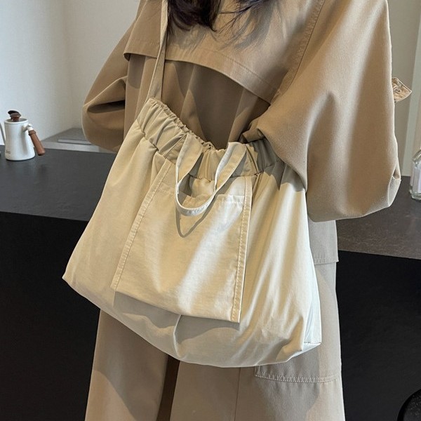 Casual large-capacity nylon fabric bag for women, 2024 new style, trendy and versatile crossbody bag, commuter tote bag Specification drawing
