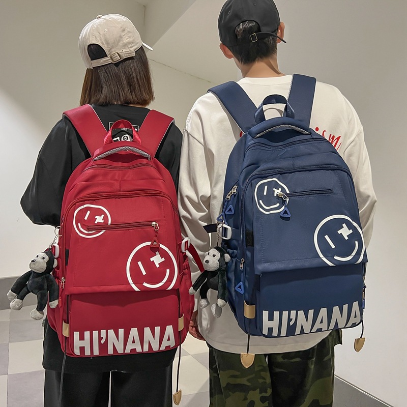 Junior high school schoolbags, Japanese-style college students, high school students' niche large-capacity backpacks, retro computer backpacks, American-style travel backpacks Application Scenario