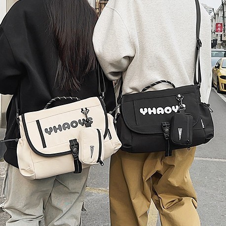 Large-capacity crossbody bag for men and women, Korean style Instagram workwear, student Hong Kong-style street style schoolbag, Japanese style Harajuku travel crossbody bag full figure