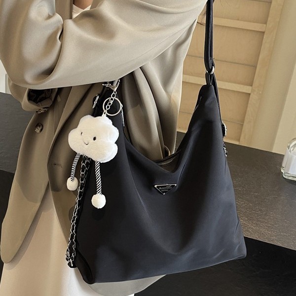 Nylon fabric large-capacity backpack for women, 2025 new style simple commuting single-shoulder bag, high-end multi-functional tote bag Specification drawing