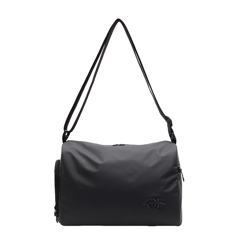 A new stylish large-capacity commuter small bag for women, a 2024 new casual and versatile underarm bag and crossbody square bag Item Picture