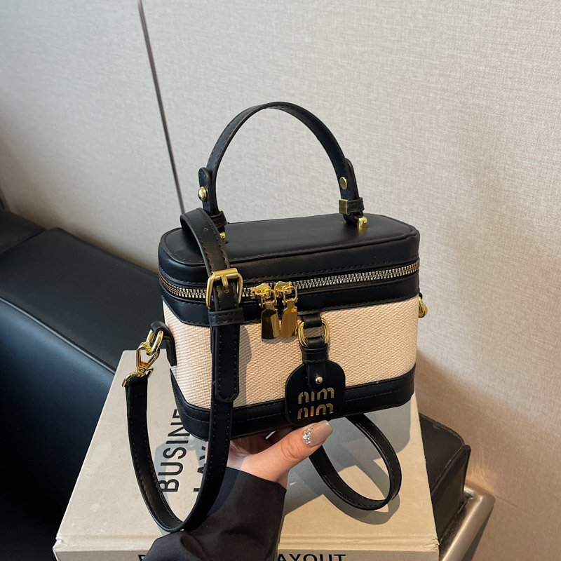 Retro trend versatile hand-held box bag 2025 New style trendy and fashionable casual shoulder bag, high-end crossbody bag Specification drawing