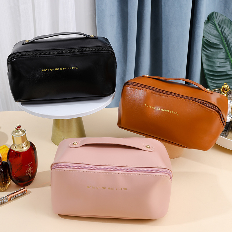 Starting from one cosmetic bag, travel storage bag, popular organ pillow bag, portable, high appearance level, toiletries bag with large capacity Specification drawing