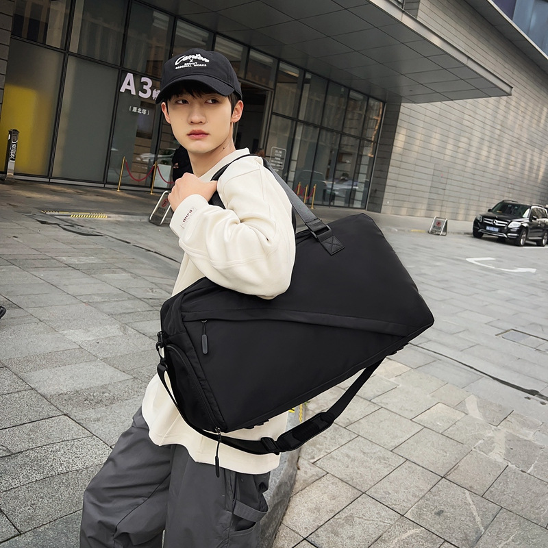 New sports and fitness bags for both men and women, dry-wet separated short-distance travel bags, lightweight and large-capacity carry-on luggage bags details Picture