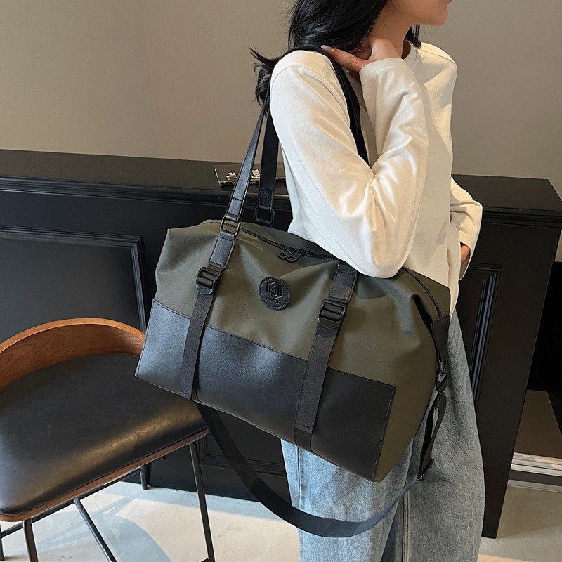 Trendy and fashionable cross-border sports and fitness bags, large-capacity dry-wet separation swimming bags, portable boarding, business trip and travel bags details Picture