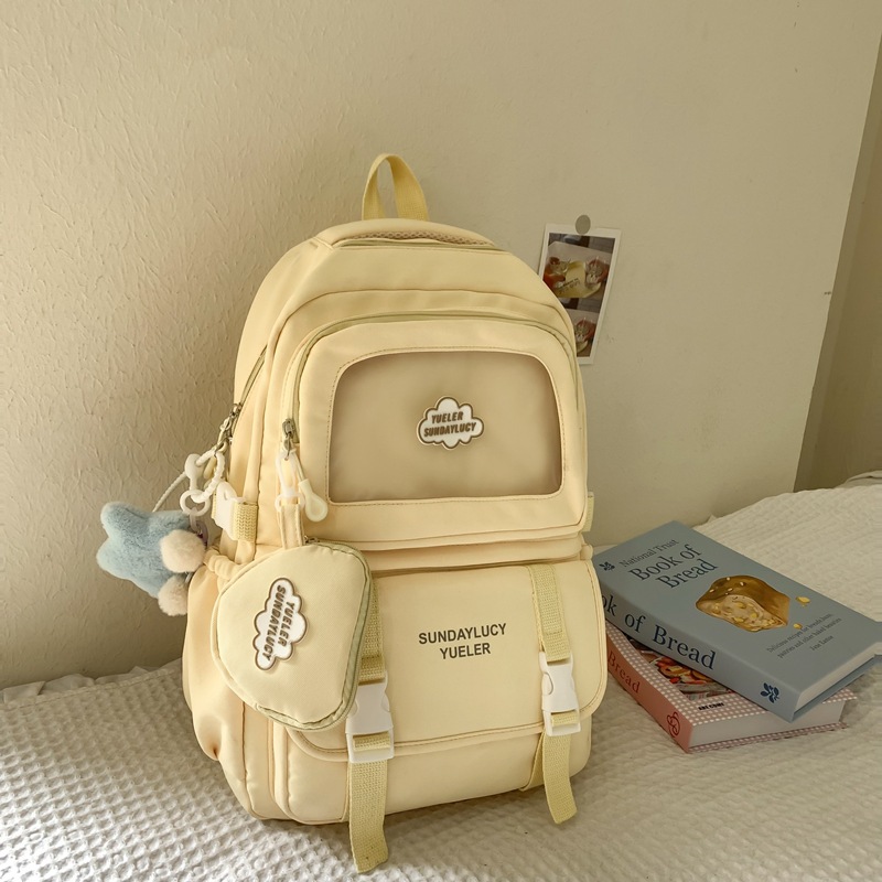 Backpacks for high appearance standards, fashionable schoolbags for female college students, lightweight for outings, Korean version for junior high school and senior high school students Application Scenario