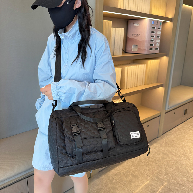New dry-wet separation luggage bag with a drawstring, large-capacity travel bag, multi-functional single-shoulder sports and fitness bag for women Specification drawing