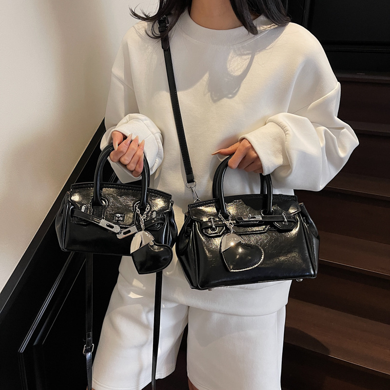 The popular hand-held platinum bag for women in 2025, a new casual soft leather commuter single-shoulder crossbody Kelly bag Specification drawing