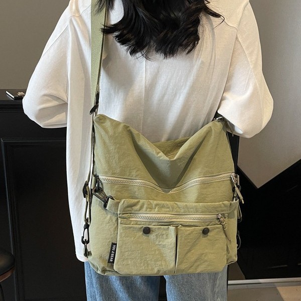 Nylon fabric multi-layer zipper single-shoulder crossbody bag, Korean style versatile and two-in-one, workwear-style motorcycle bag, casual sports bag for women full figure