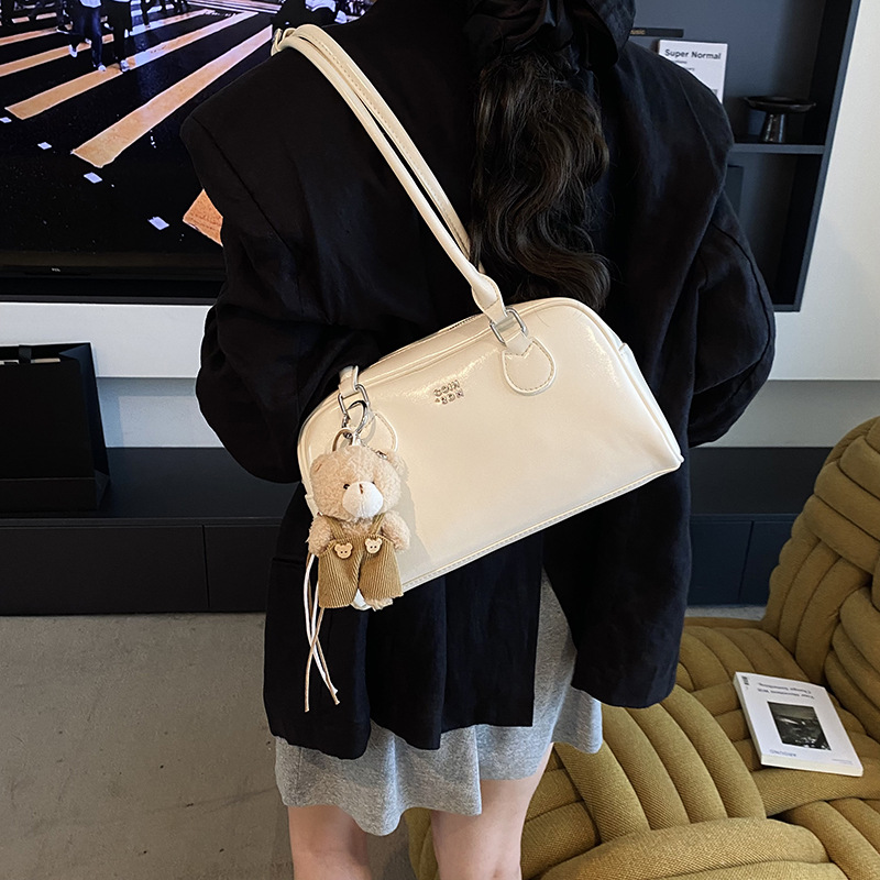 Women's 2025 new style Korean niche high-end single-shoulder bag, large-capacity commuting underarm bag, fashionable baguette bag Specification drawing
