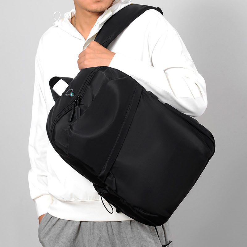 New cross-border backpack, business commuting computer bag, men's large-capacity, lightweight, simple and casual travel bag full figure