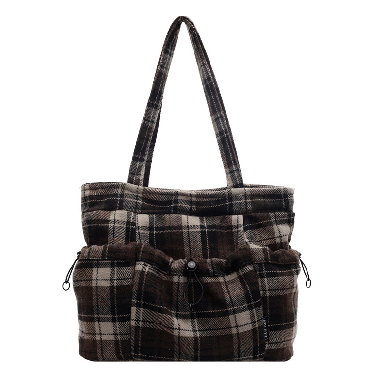 New autumn and winter high-end woolen large-capacity checkered single-shoulder bag, fashionable and laid-back style drawstring bag, versatile tote bag Item Picture