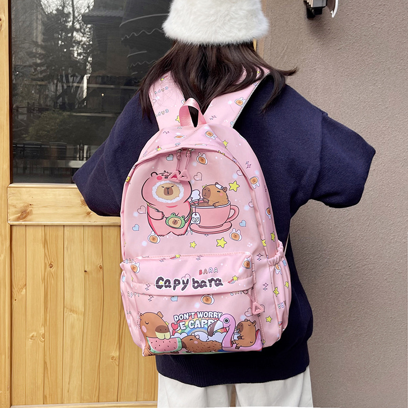 Capibala Schoolbag for girls, a new cartoon backpack for primary and secondary school students, a trendy printed capybara student bag Application Scenario