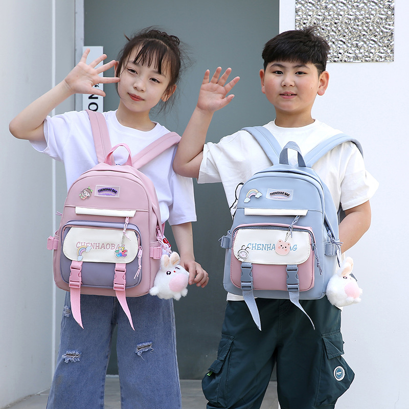 Wholesale of new primary school schoolbags, children's backpacks, campus outdoor and street backpacks. Cute, lightweight and lightweight small bags details Picture