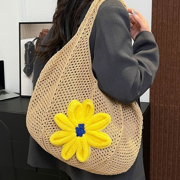 Woven patchwork bag, single-shoulder bag, Daisy wool crochet, fresh and light beach bag, hollowed-out fashionable new underarm bag details Picture