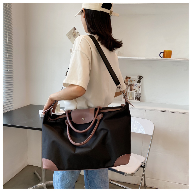 Large-capacity, lightweight, waterproof storage bag for women, short-distance business trip luggage bag, hand-held sports, yoga and fitness bag details Picture
