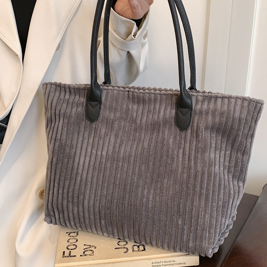 New corduroy tote bag for women in autumn and winter, a new large-capacity commuting single-shoulder handbag, a fashionable Korean-style handbag for women details Picture