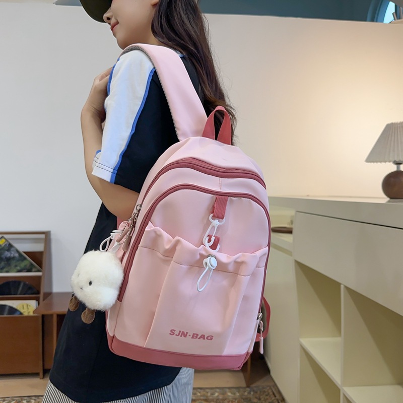 New Korean-style casual nylon 2025 backpack for cross-border use, high appearance level, trendy and fashionable female student schoolbag full figure