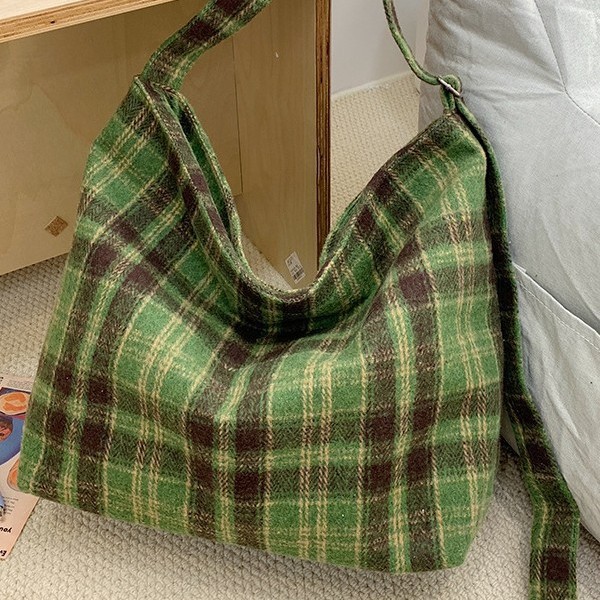 Autumn and winter fashion checkered single-shoulder bag, large-capacity commuter tote bag, Korean-style ins canvas bag, large student class bag Specification drawing