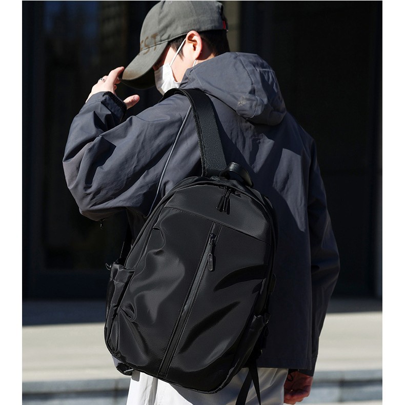 2025 Simple, casual, elegant and large-capacity backpack for men, business computer bag, trendy outdoor travel backpack Application Scenario