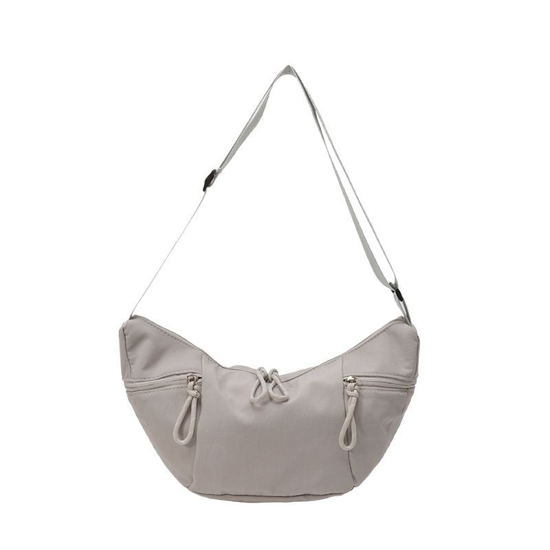 New InS-style large-capacity niche crossbody casual crescent-shaped bag, large-capacity soft and lightweight single-shoulder armpit bag Item Picture