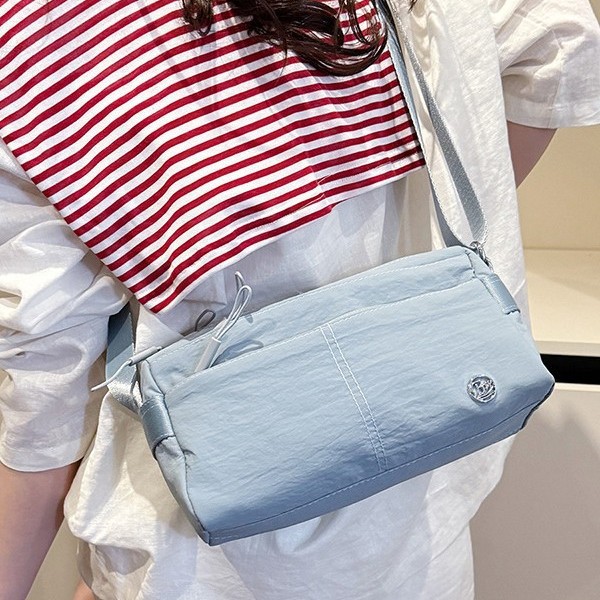 Water-resistant multi-layer fabric bag for women 2025 new style fashionable and versatile single-shoulder bag, simple, light and elegant crossbody bag details Picture