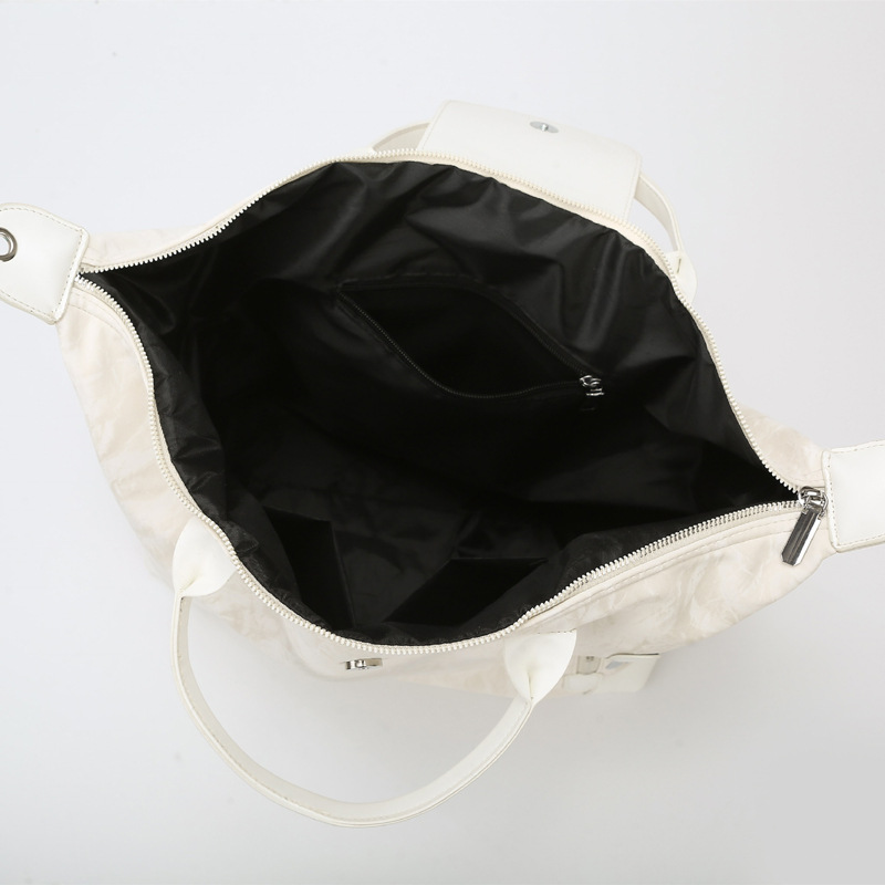 New large-capacity handbags, lightweight water-resistant travel bags, sports and fitness bags, boarding bags, travel bags and luggage bags Specification drawing